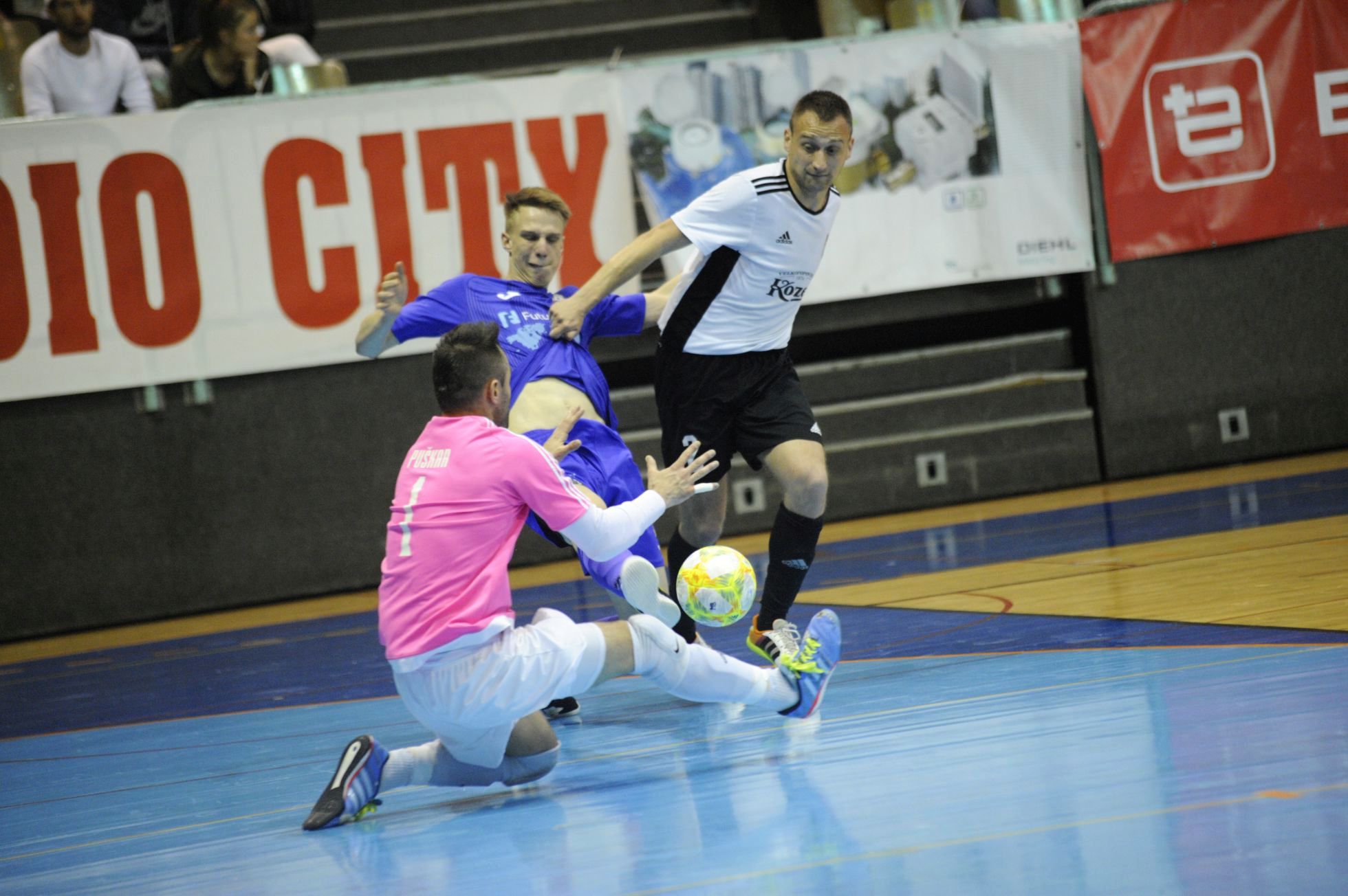 Vrača se Rok Mordej