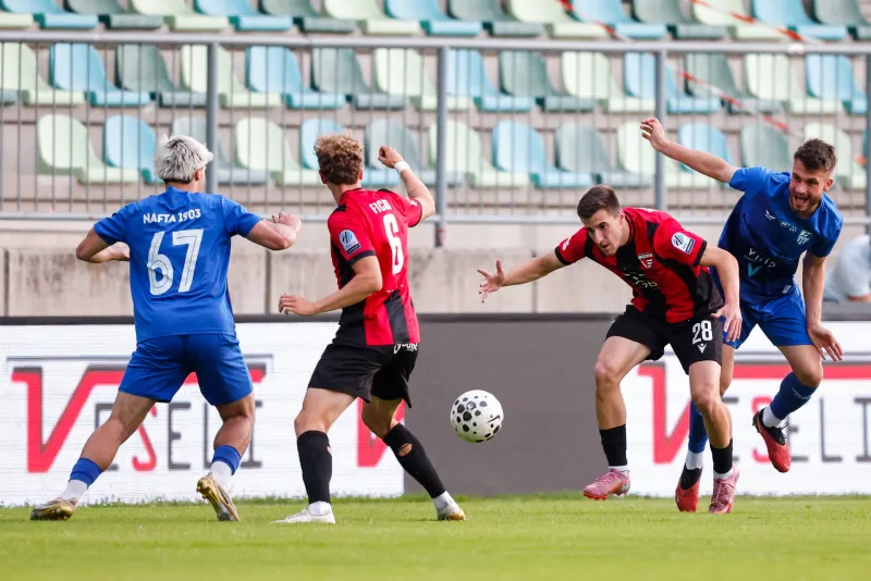1779899003-play-off-plt-27-1779898962205.jpg