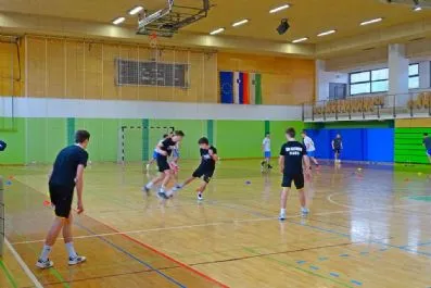 1960NZSFutsalCenter01_small.jpg
