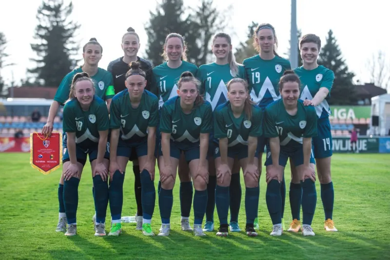 1960WU19SlovenijaMoldavija08_normal.jpg
