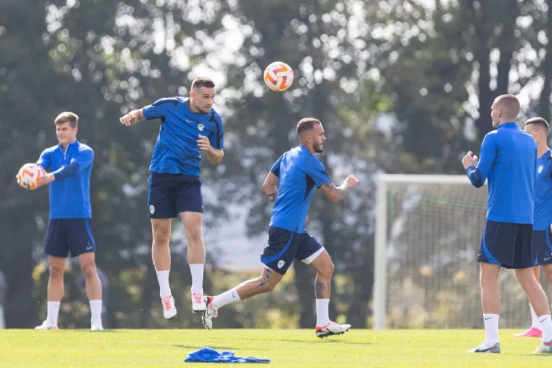 1697108243-035-trening-reprezentanca-231012-lv-1697108192577_normal.jpg