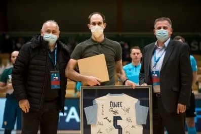 1960AASlovenijaCujec03_small.jpg