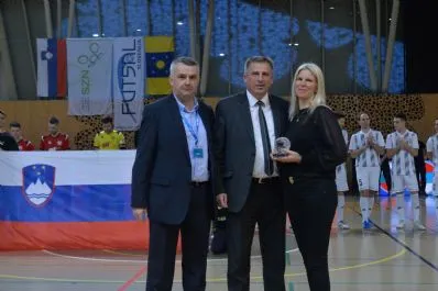 1960Nagrade201902_small.jpg