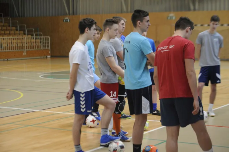 1960NZSFutsalCenterU17Podcetrtek01_normal.jpg