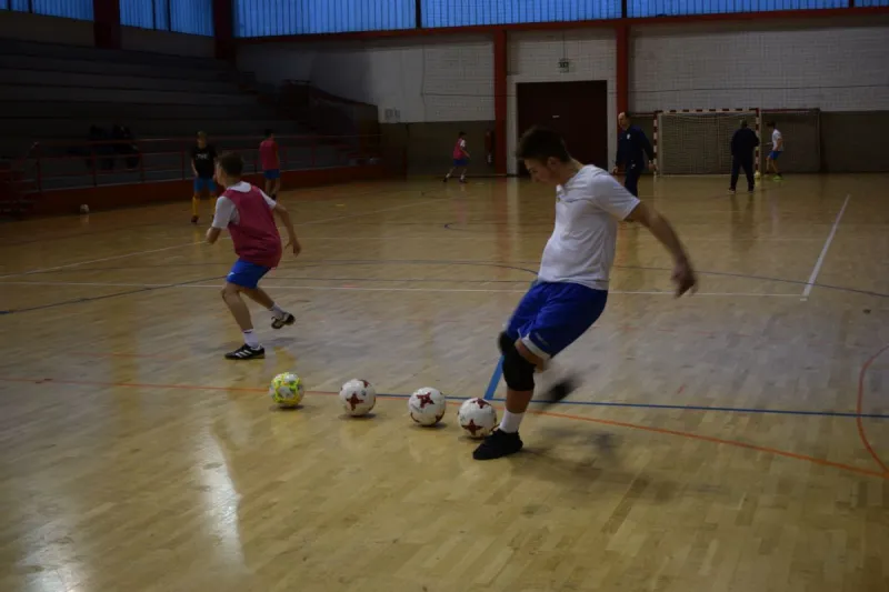 1960NZSFutsalCenter02_normal.jpg