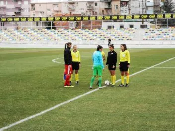 0-02-05-a925d6d5534d7d0805fac1cefeca18cc0db1147bc092dbea37b3689a1919c674_aac834c9_small.jpg