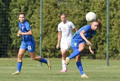 WU15SLORUS09_small.jpg