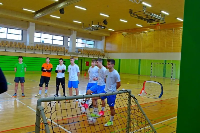 1960NZSFutsalCenter00_normal.jpg