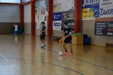 1960NZSFutsalCenter08_small.jpg