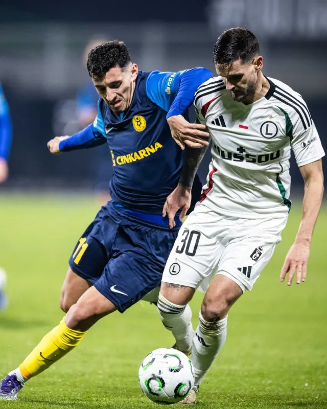 1762456877-nkce-legiawarsaw-uecl-6-11-2025-5780-jurebanfi-1762456829178 (1).jpg