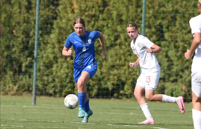 WU15SLORUS01.jpg