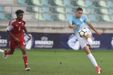 IMG_9360-(ZF-3454-00869-1-005)_small.jpg