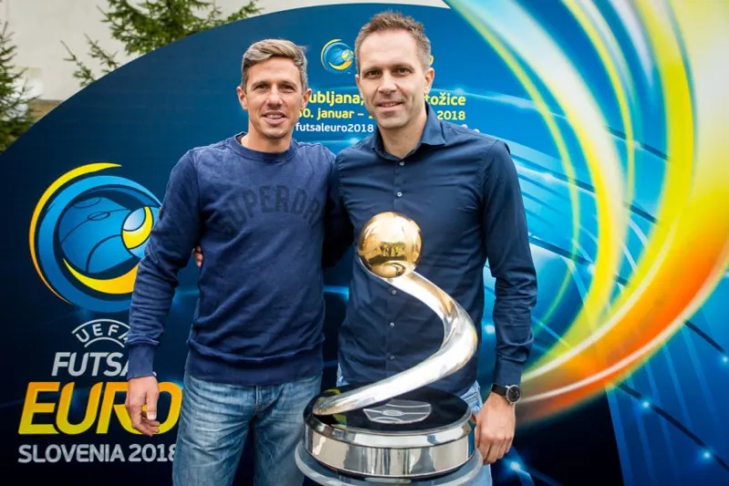 870Trophy02.jpg