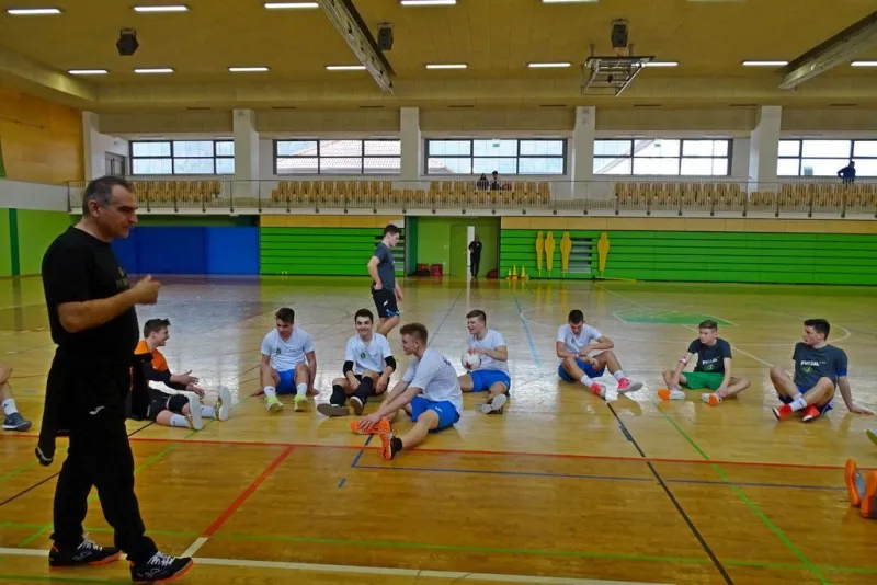 1960NZSFutsalCenter07_normal.jpg