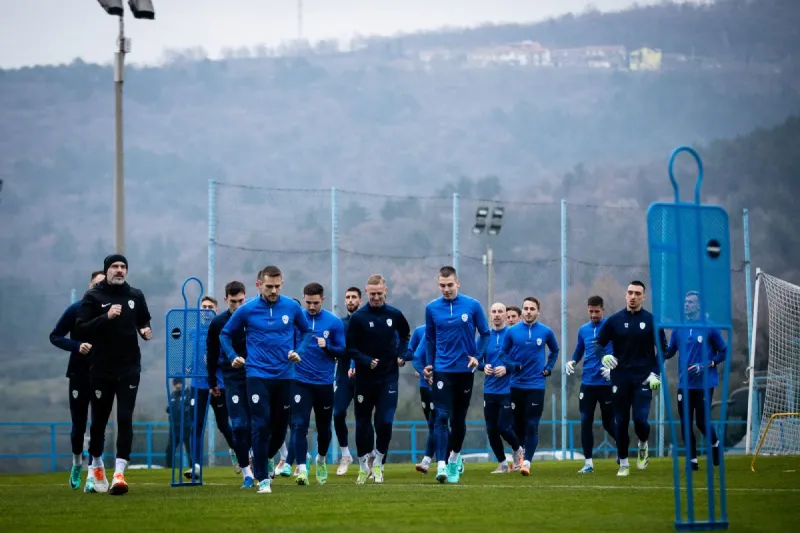 1705341594-026-trening-reprezentanca-240115-lv-1705341526415_normal.jpg