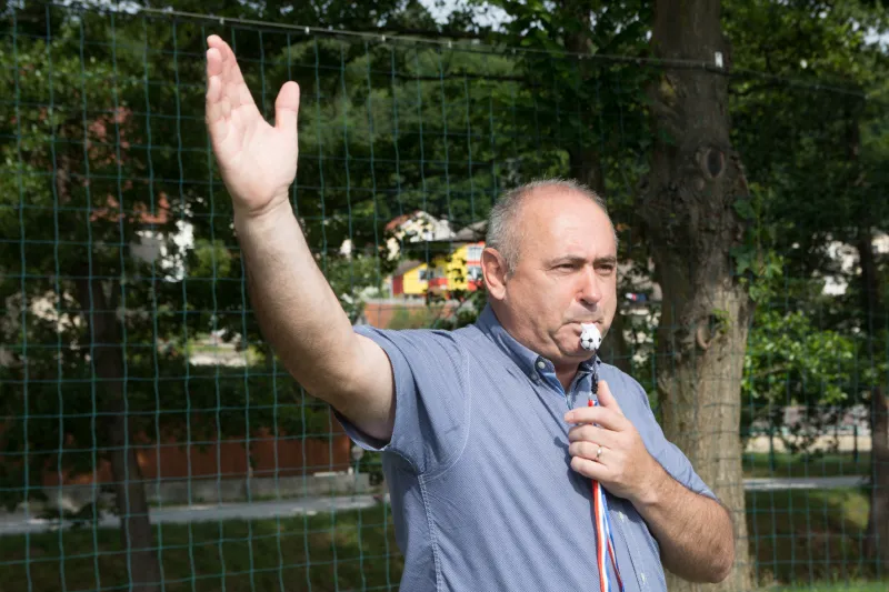 11_prvi sodniski zvizg.jpg