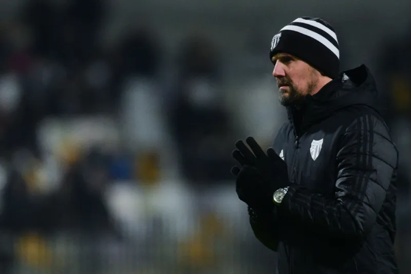 MME_8408-(ZF-2745-18847-1-013)_normal.jpg