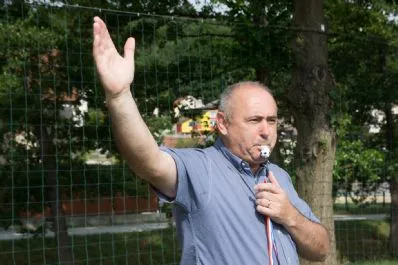 11_prvi sodniski zvizg_small.jpg