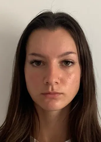 Mia Olič
