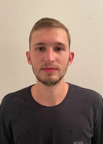 Niki Časar